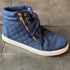 Quilted Hightop Tennis Shoes. Denim with Zipper detail - 8.5 M